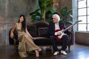 L’aquilone: il nuovo singolo di Veronica Surrentino con il ritorno di Maurizio Vandelli