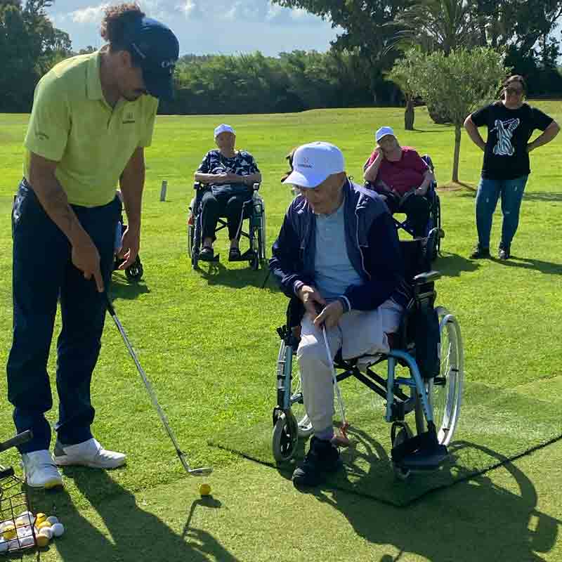 Categoria Directory 222 Golfando insieme oltre ogni limite: al "MareDiRoma Golf Club" l’evento conclusivo del progetto terapeutico sportivo dedicato alla terza età