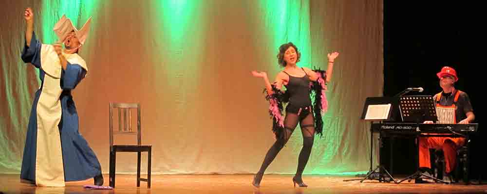 Torna in scena al Teatro De' Servi Alessandra De Pascalis con due divertentissime commedie