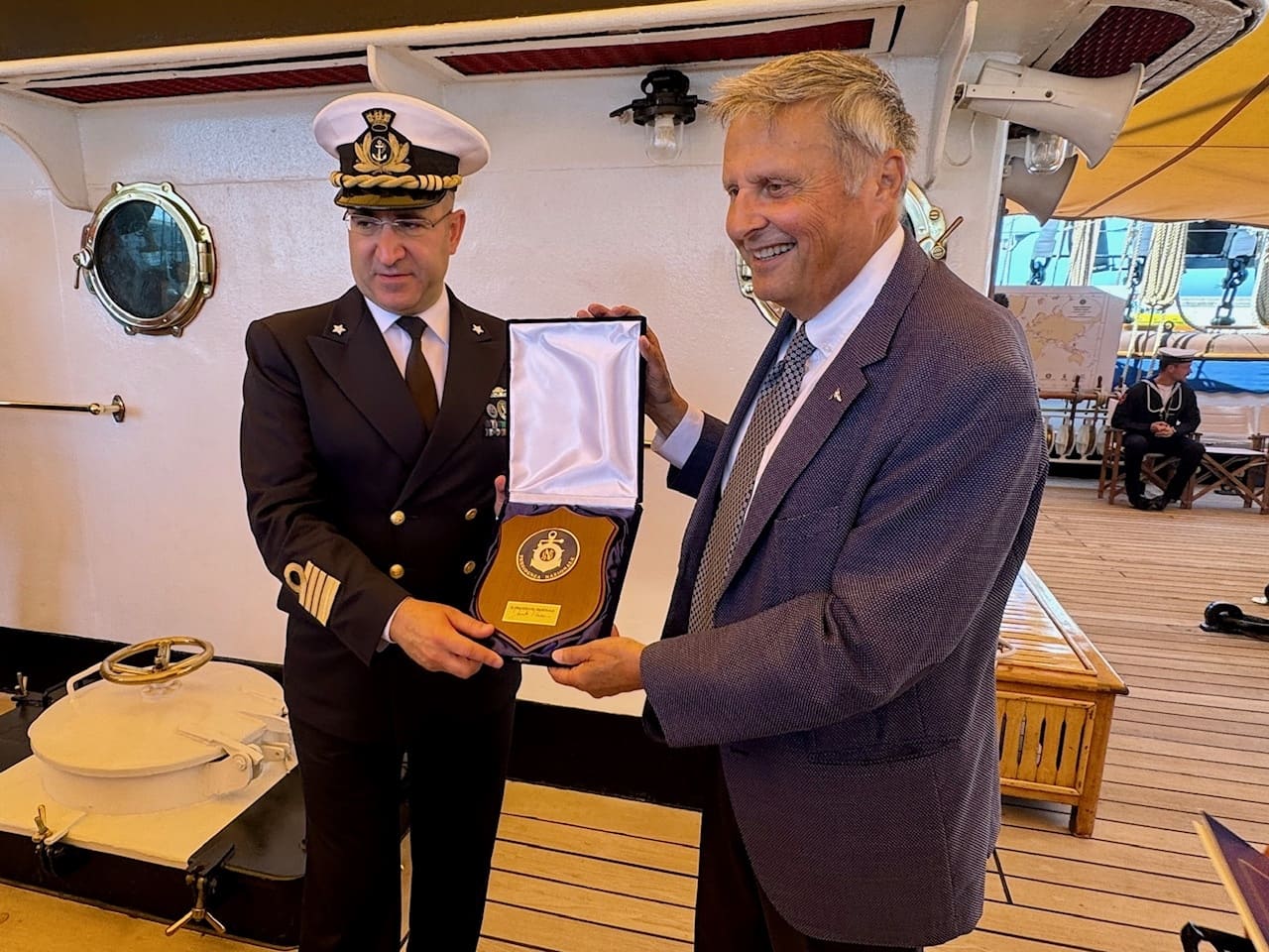 La Guida del Litorale di Roma 94 Lega Navale Italiana, celebrati sul Vespucci a Civitavecchia i 128 anni dalla fondazione