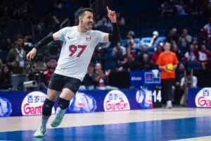 Landon Currie con la nazionale canadese