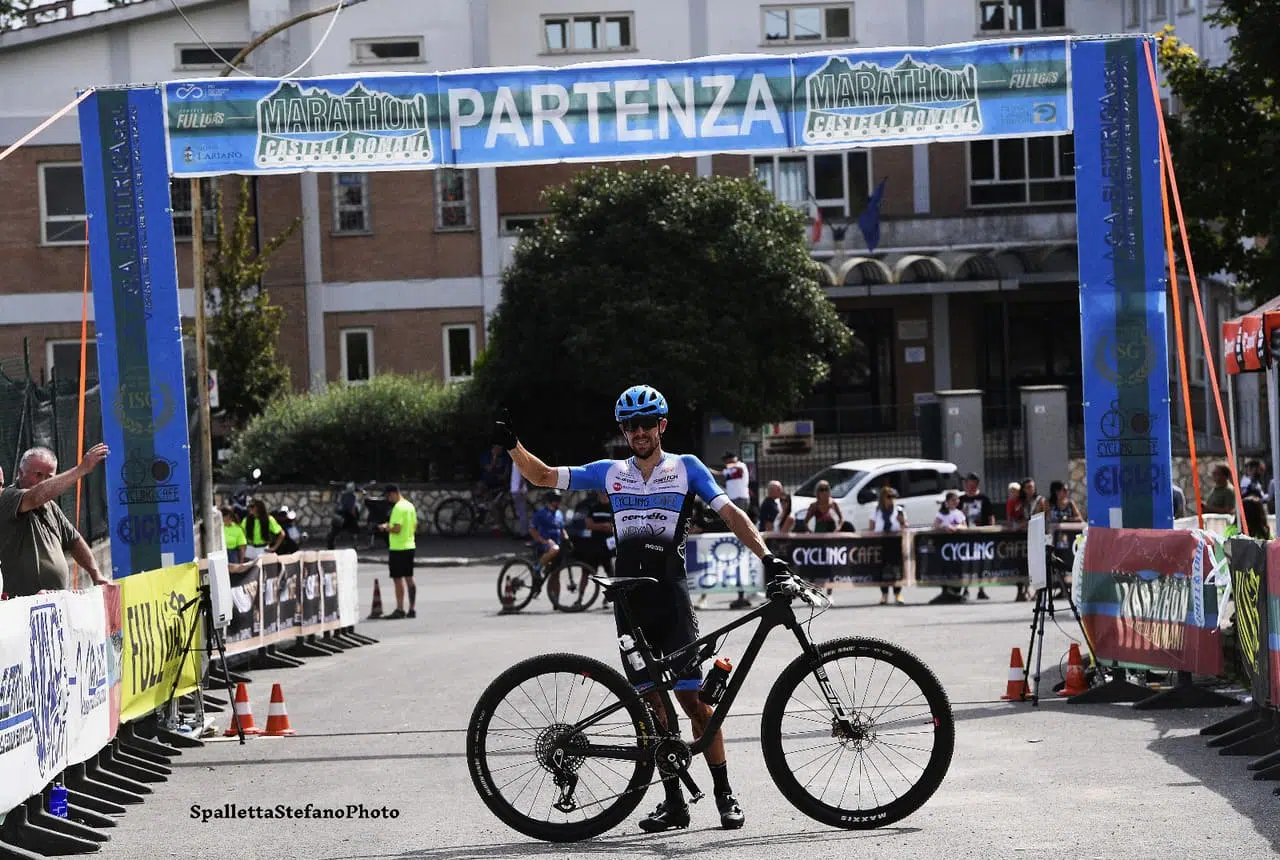 Cycling Cafè Cervélo Pro Team, la stagione di mtb si chiude con la vittoria di Cristian Cominelli a Lariano