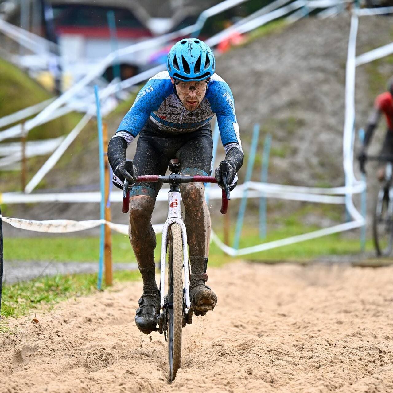 Cycling Cafè Racing Team: un fine settimana di grandi prestazioni in Svizzera e in Abruzzo