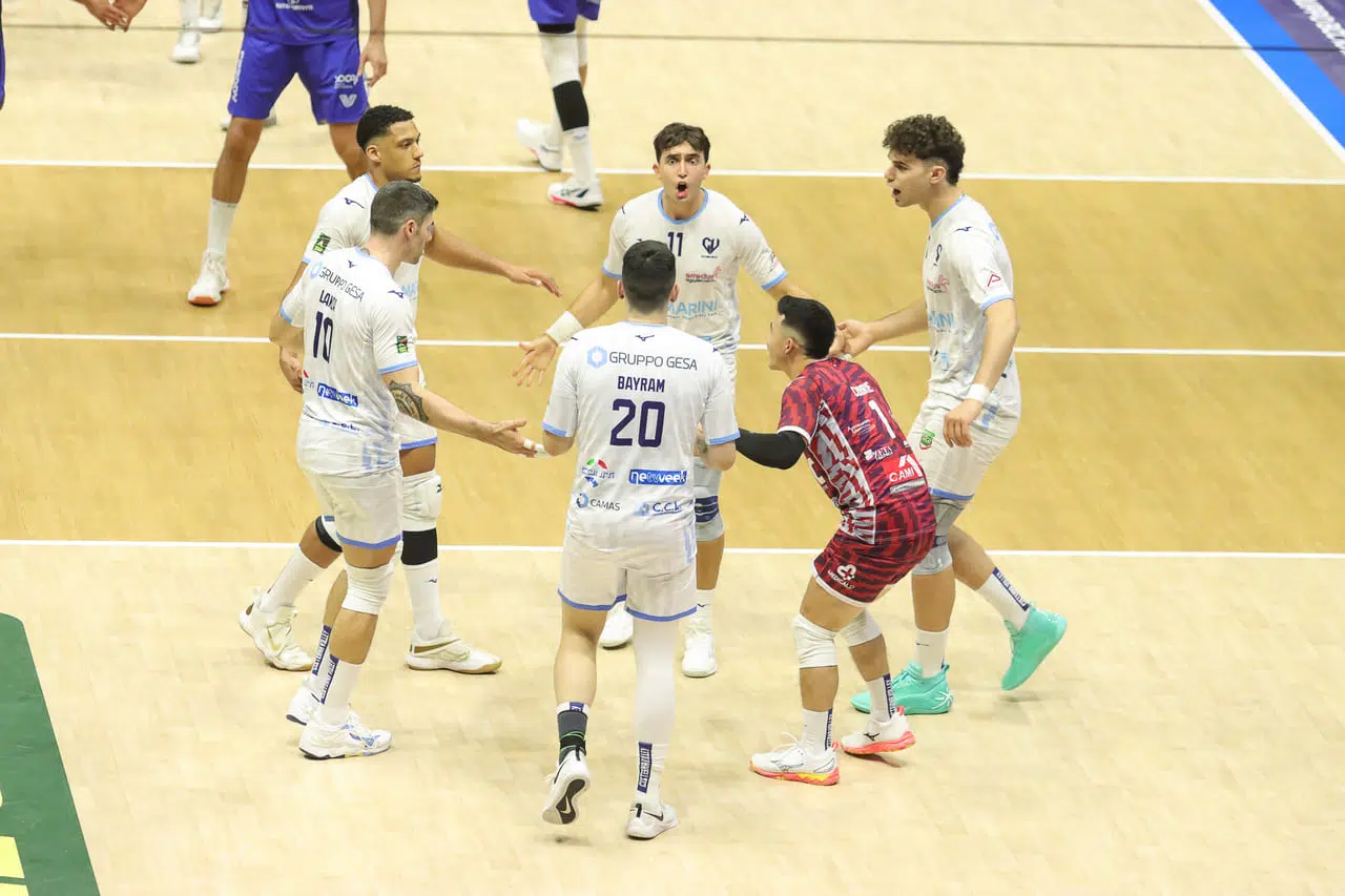 Vero Volley Monza - Cisterna Volley (2-3)