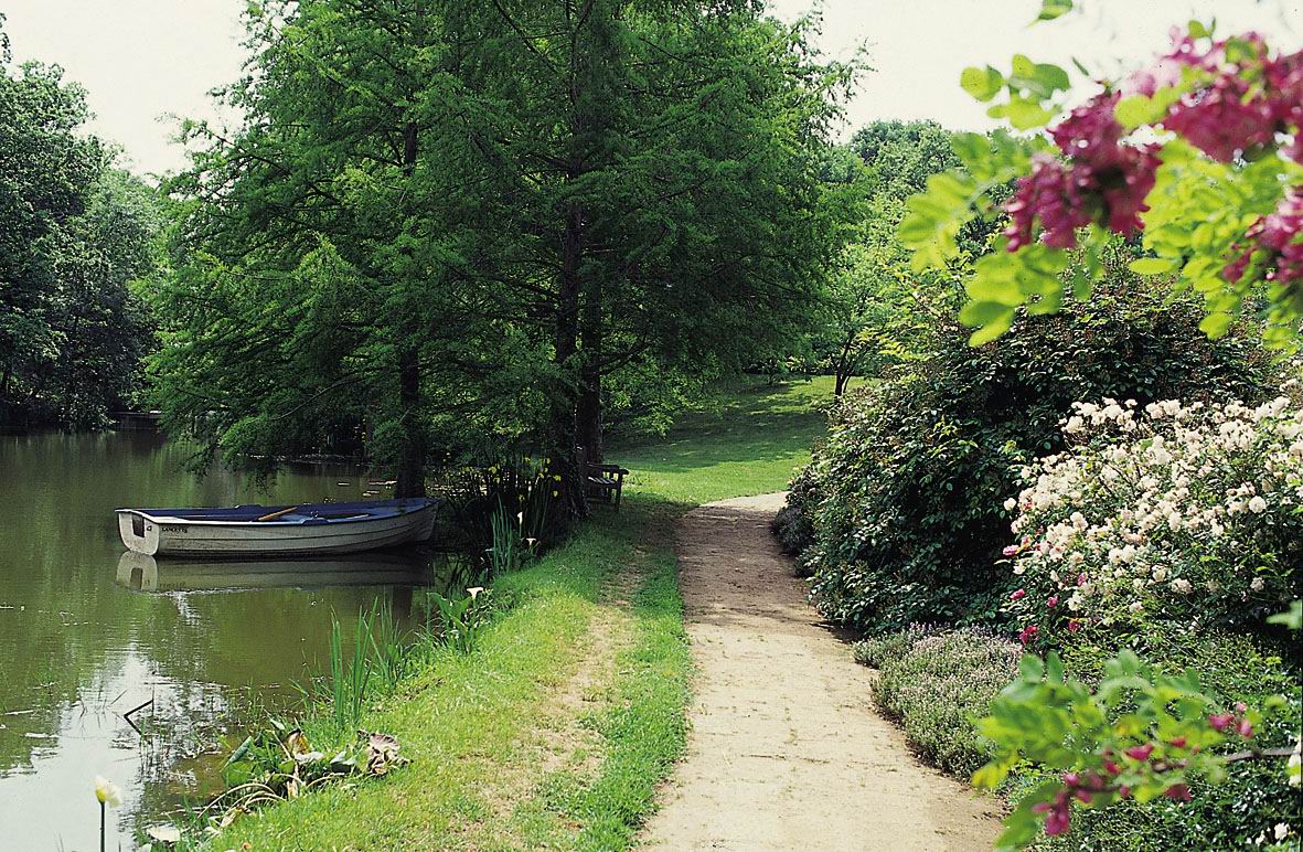 Giardini della Landriana a Tor San Lorenzo